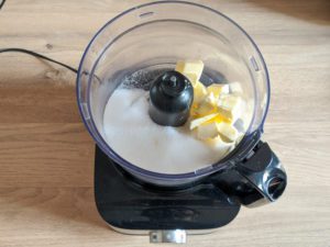 Beurre, sucre robot coupe