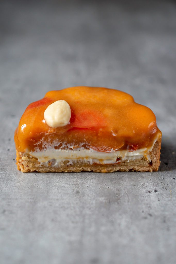 Découpe Tartelettes tatin abricots